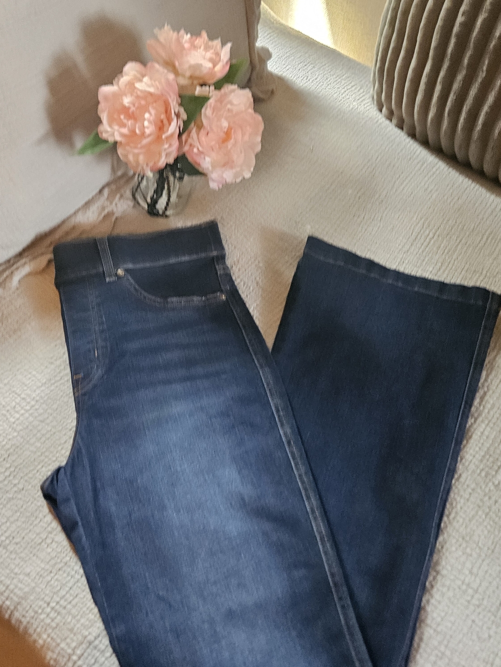 Gloria Vanderbilt Shape Effect Womans Flared Jeans